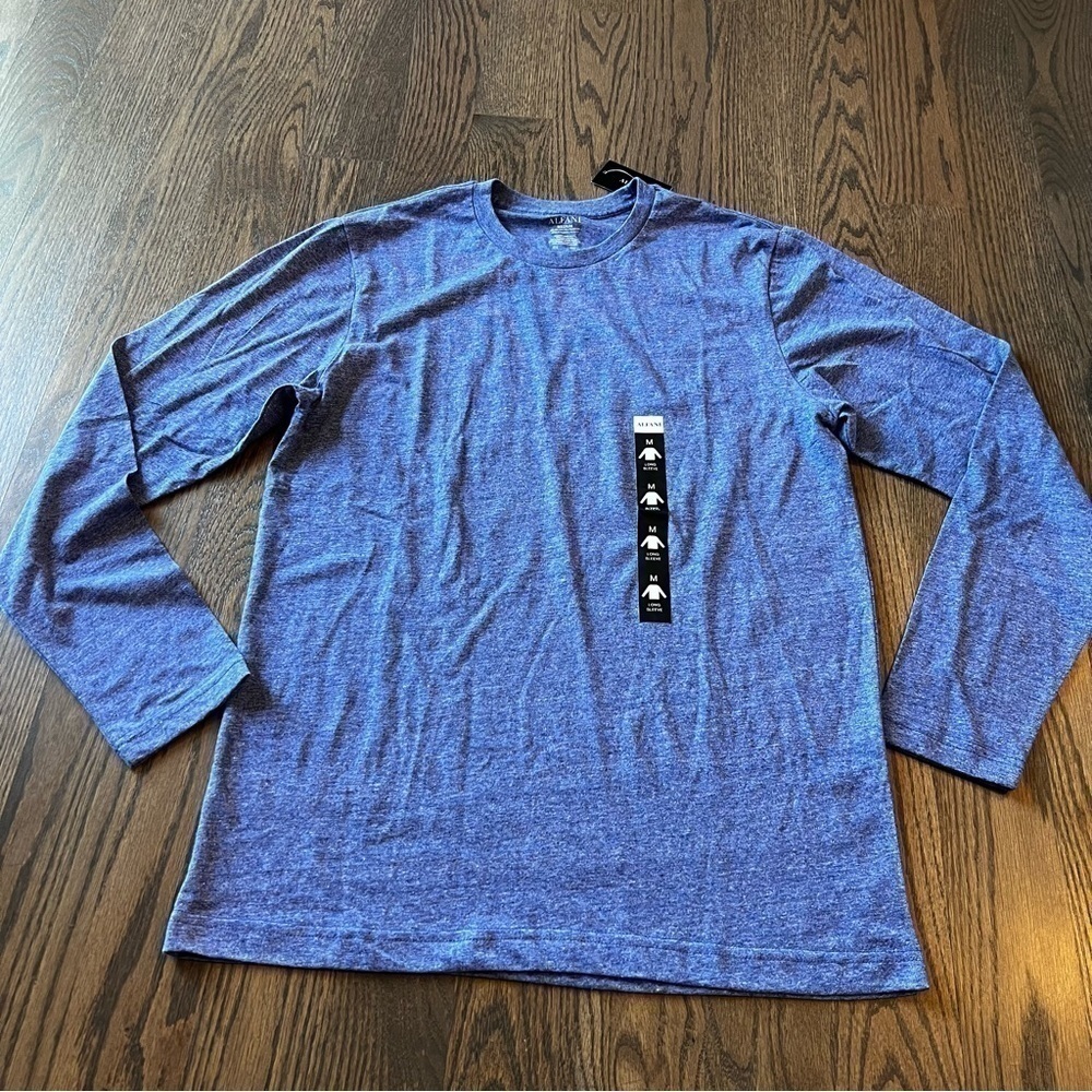 NWT mens Alfani long sleeve t-shirt blueberry Heather size medium